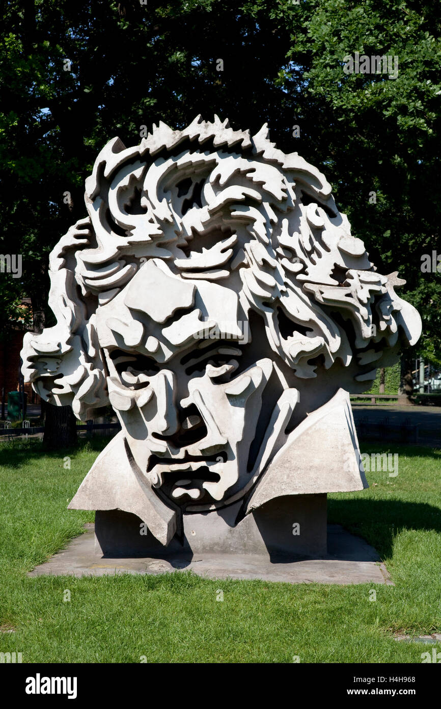 Skulptur aus Beton "Beethon" Beethoven-Denkmal, Bonn, Rheinland, Nordrhein-Westfalen Stockfoto