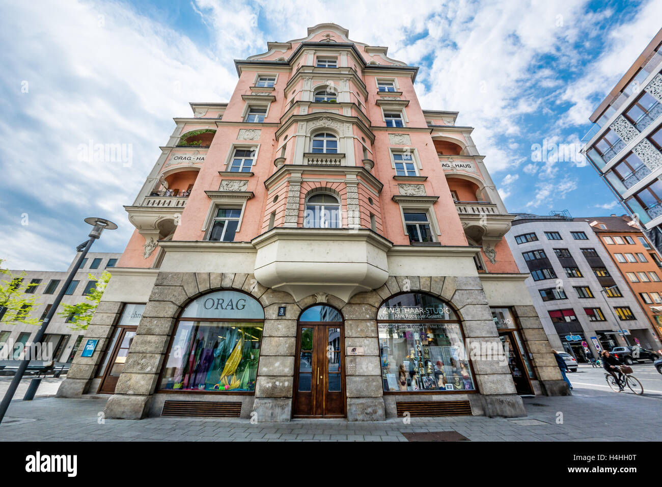 München, Deutschland - 14. Mai 2016: Das Gebäude befindet sich an der Oberanger Street, aussehen. Stockfoto