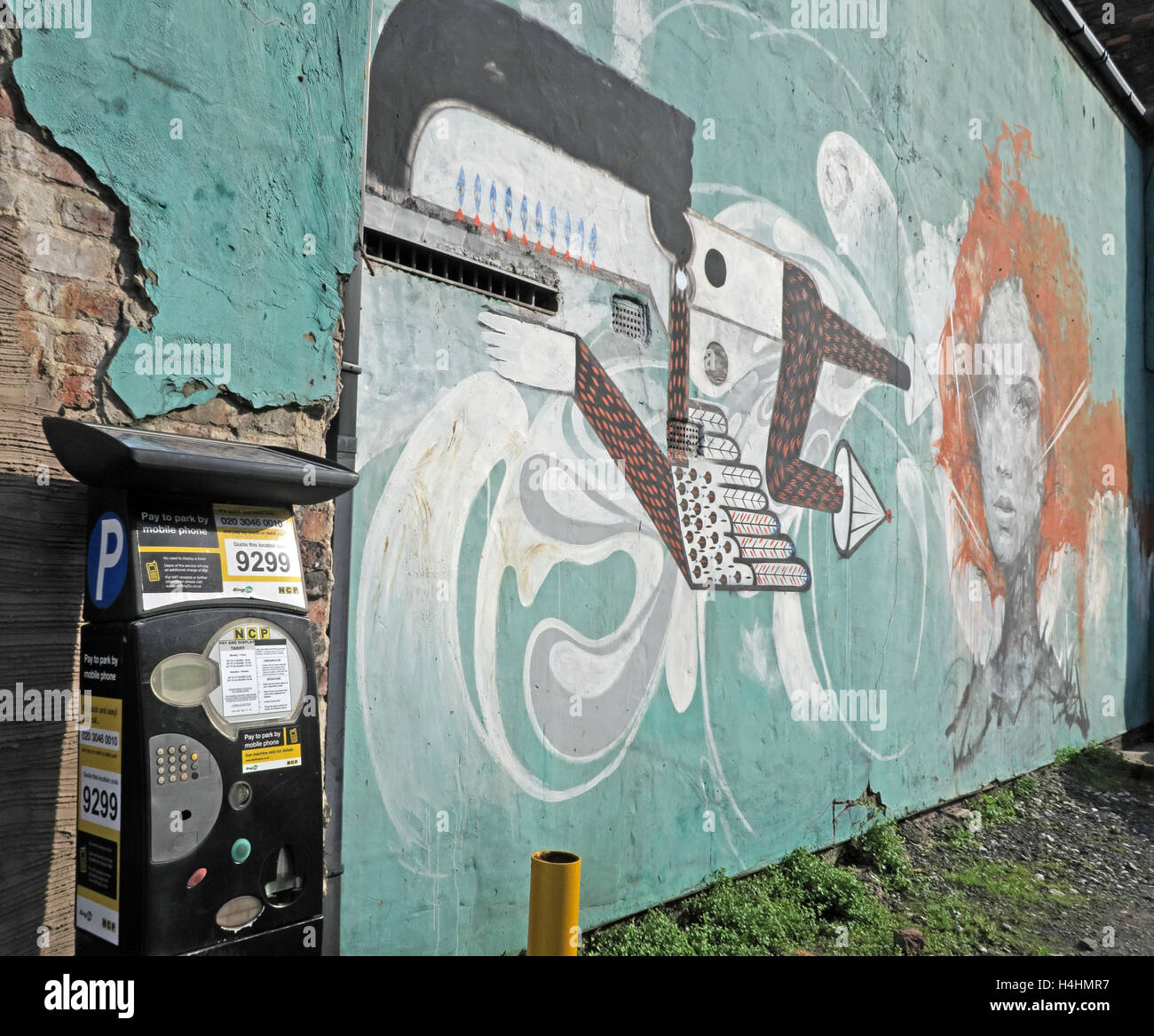Graffiti Art Smithfield/Tithebarn St, Liverpool, England, UK - mit Parkplatz Maschine Stockfoto