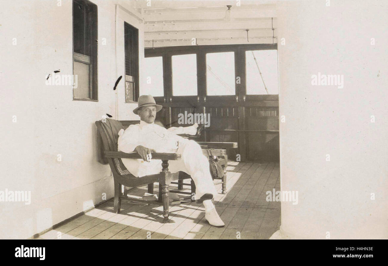 Boot auf Java, Indonesien, sitzende Mann, anonym, 1900-1920 Stockfoto