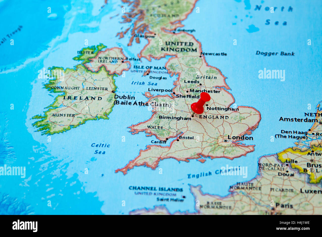Birmingham, Großbritannien, fixiert auf einer Karte von Europa. Stockfoto