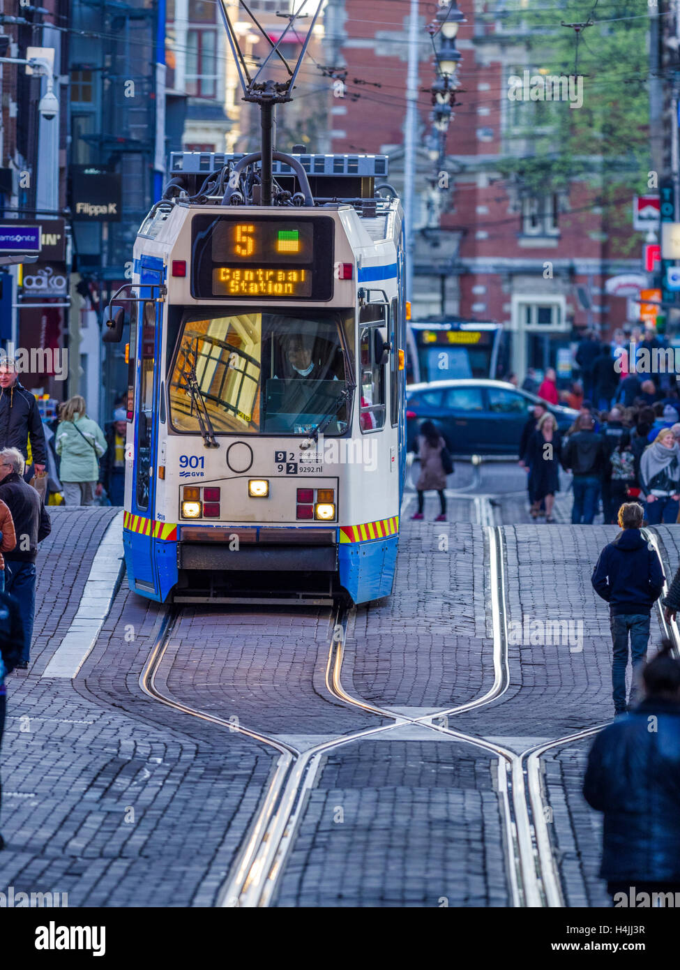 Straßenbahnen in Amsterdam Niederlande Stockfoto