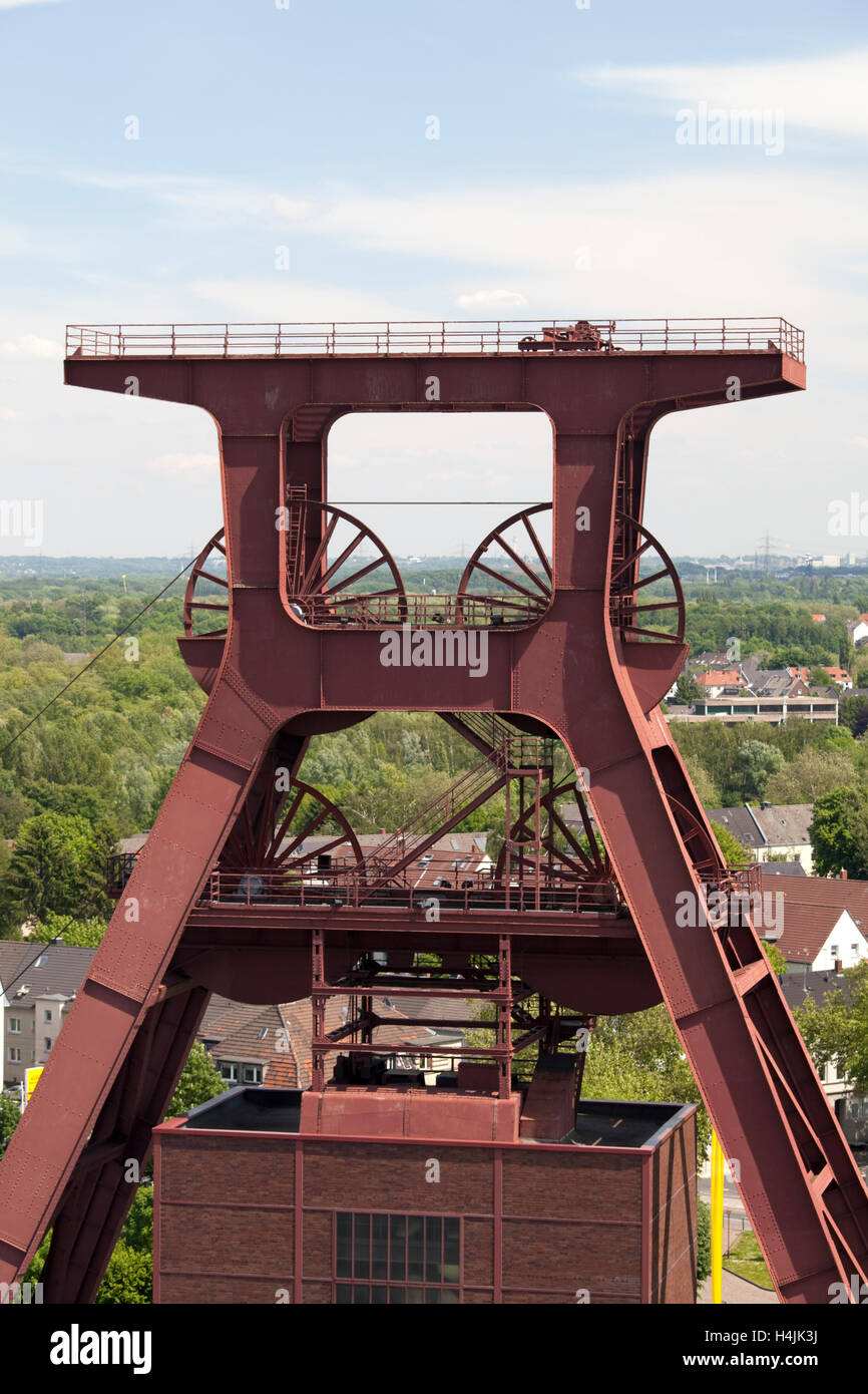 Schachtturm Pit XII, Zeche Zollverein Mine, UNESCO-Weltkulturerbe, Essen, Ruhrgebiet Region, North Rhine-Westphalia Stockfoto