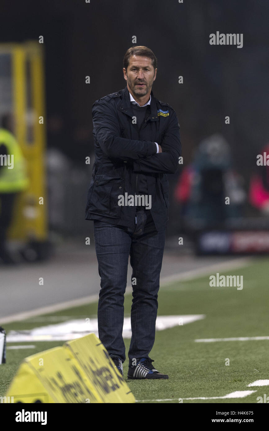 Graz, Österreich. 15. Oktober 2016. Franco Foda (Sturm) Fußball: Österreichische "Bundesliga" match zwischen SK Sturm Graz 1-0 SV Ried in der Merkur-Arena in Graz, Österreich. © Maurizio Borsari/AFLO/Alamy Live-Nachrichten Stockfoto