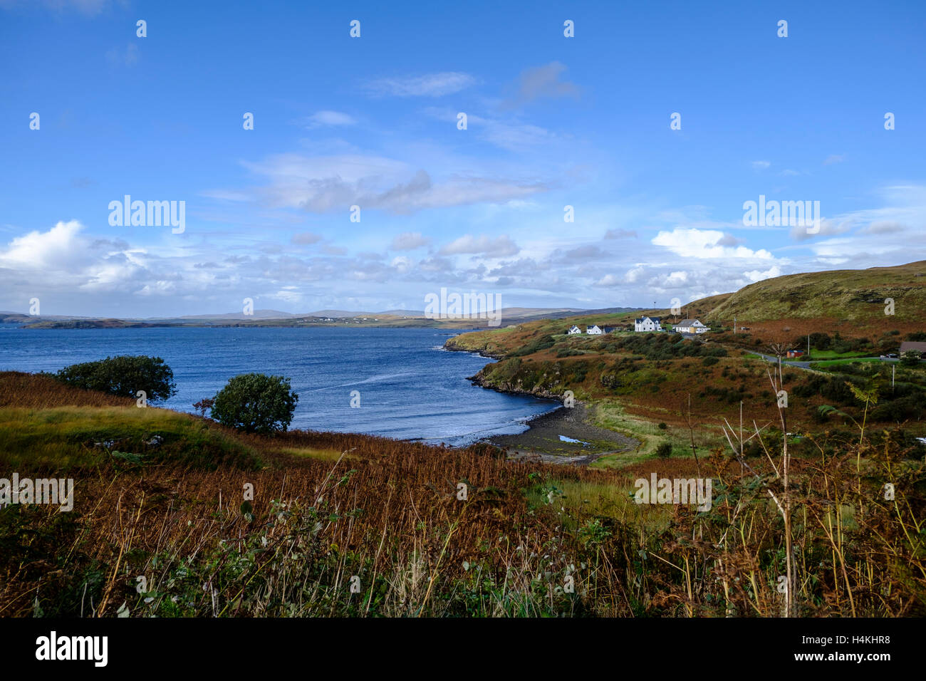 Schönen abgelegenen Küstenlandschaft von Fiskavaig Bay auf Isle Of Skye Schottland Stockfoto
