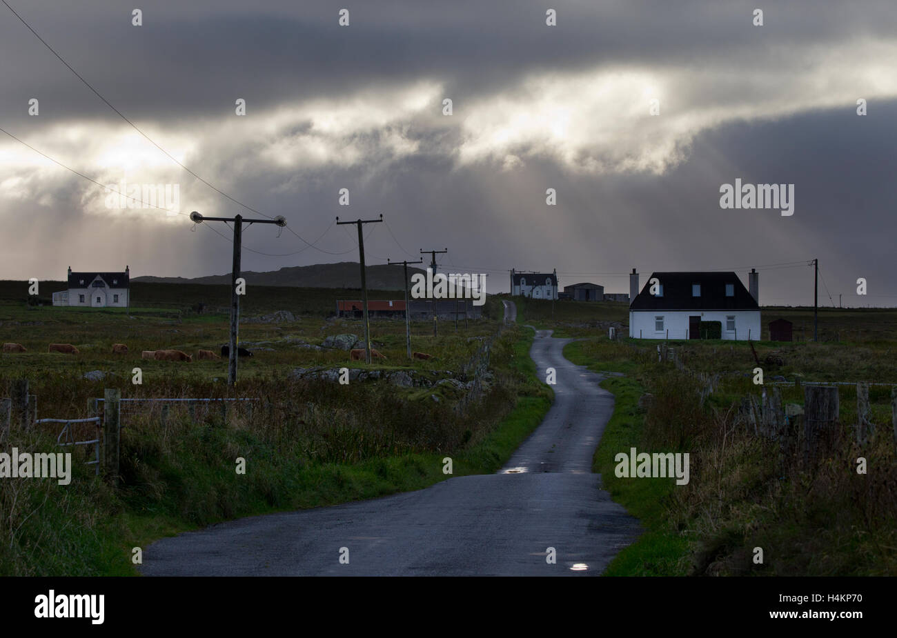 Gewitterhimmel unterwegs mit dem Land und Landschaft der Tiree, Inneren Hebriden, Argyll and Bute, Scotland Stockfoto