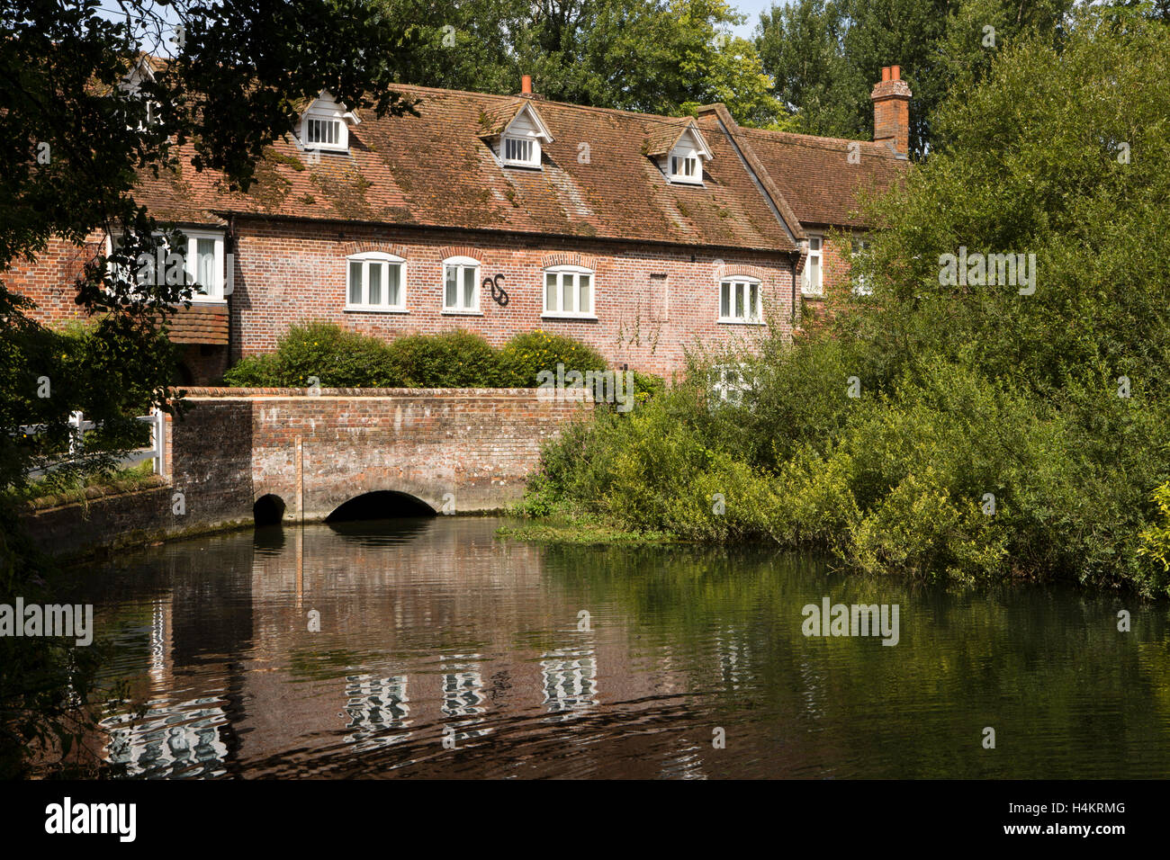 England, Berkshire, Hungerford, Denford Mühle am Fluss Kennet Stockfoto