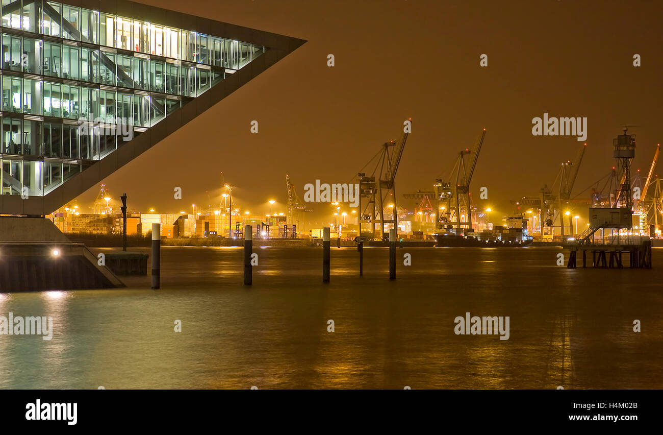 Hamburg; Panoramaansicht: Bürohaus Dockland Stockfoto