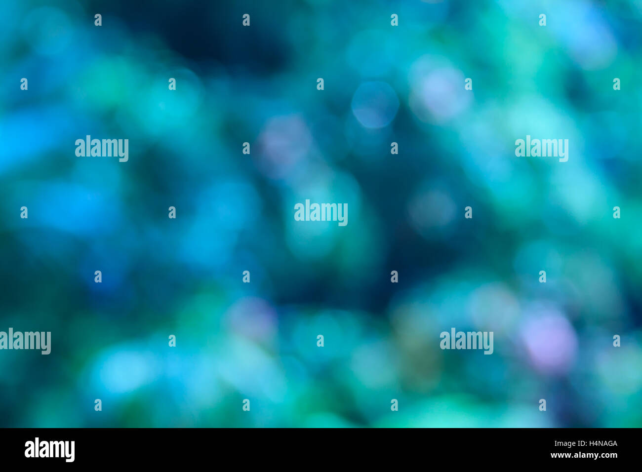 Blaue und grüne Bokeh Hintergrund, abstrakt bunt defokussierten Rundschreiben Stockfoto