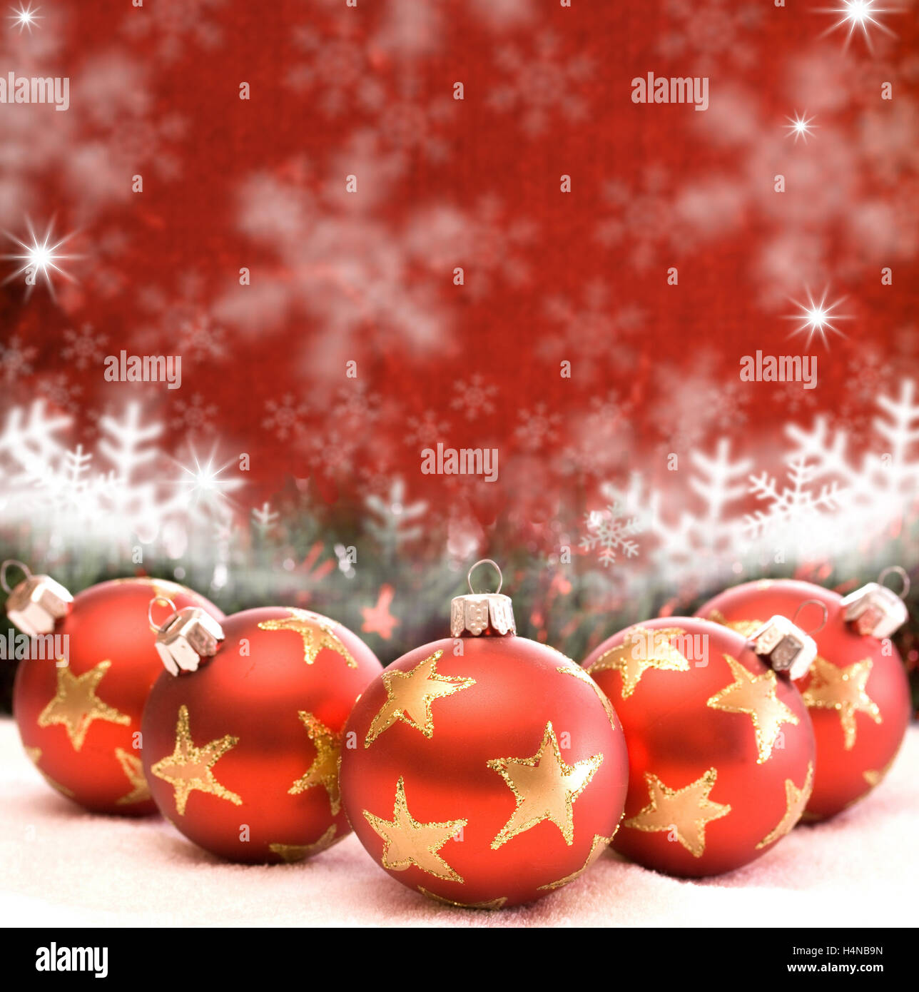 Weihnachten Hintergrund mit Christbaumkugeln Stockfoto