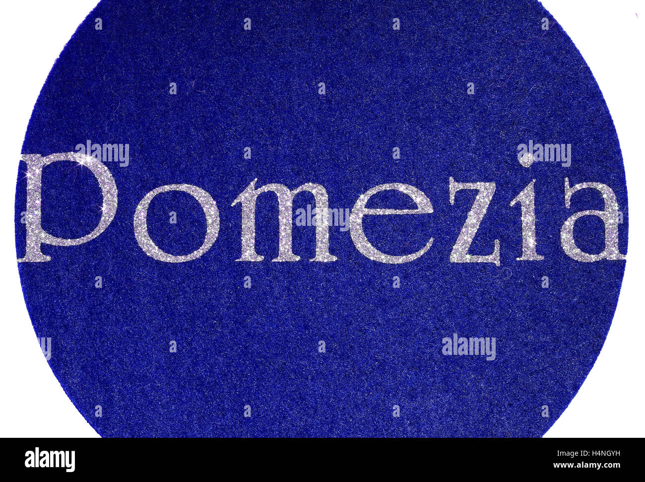 Pomezia schriftliche einer italienischen Stadt auf Stoff Hintergründe und Charaktere in Glitzer strahlend Stockfoto
