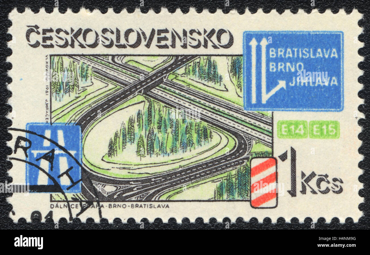 Eine Briefmarke gedruckt in der Tschechoslowakei, zeigt Straßenkreuzung, 1961 Stockfoto