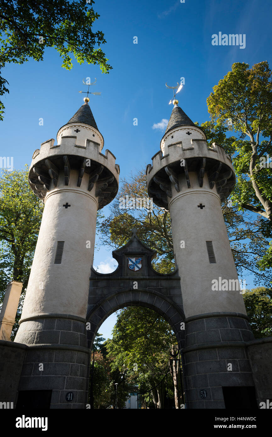 Powis Gate Eingang von der University of Aberdeen, Old Aberdeen, Schottland. Stockfoto