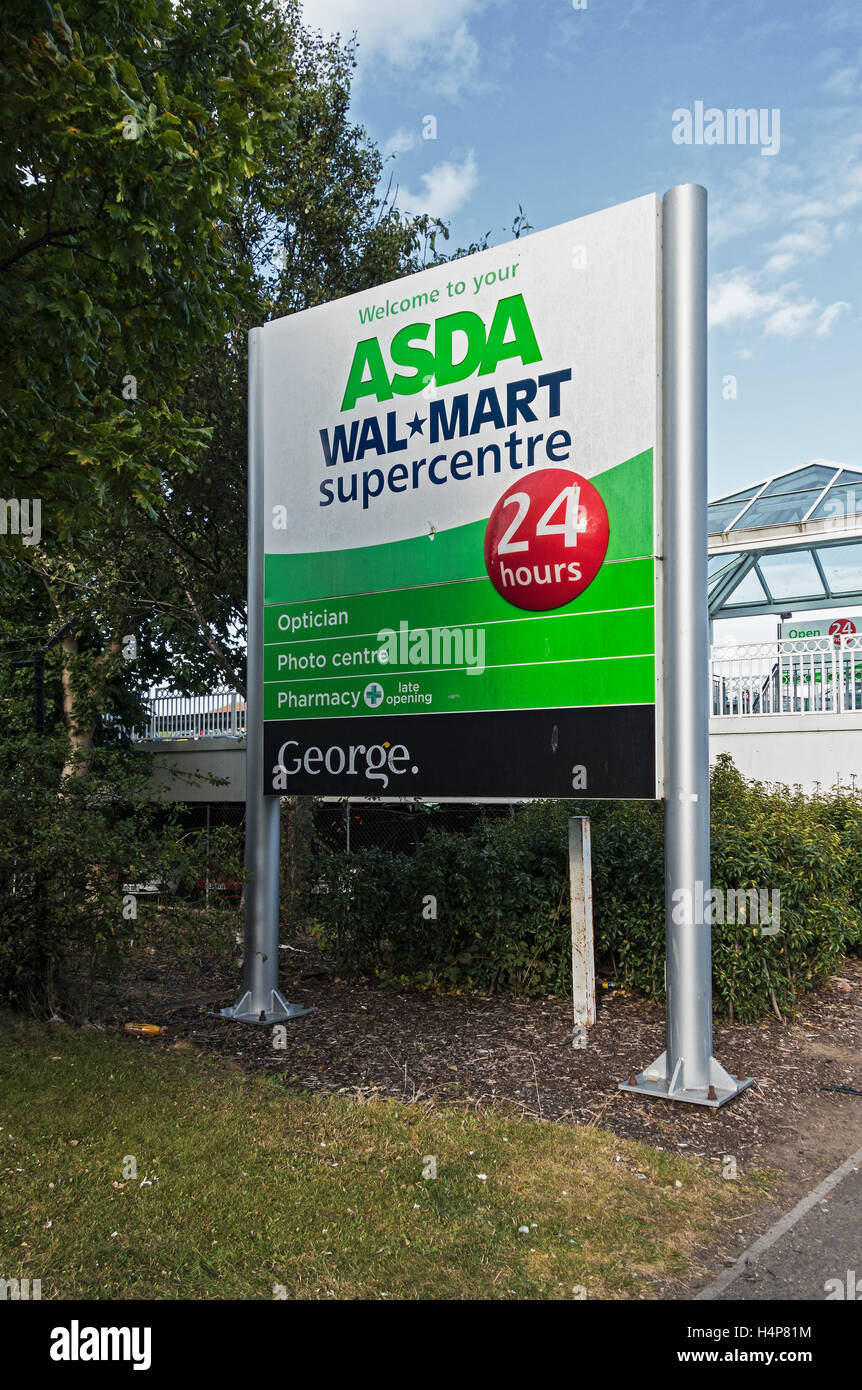 Ein ASDA und Wal-Mart Zeichen Stockfoto