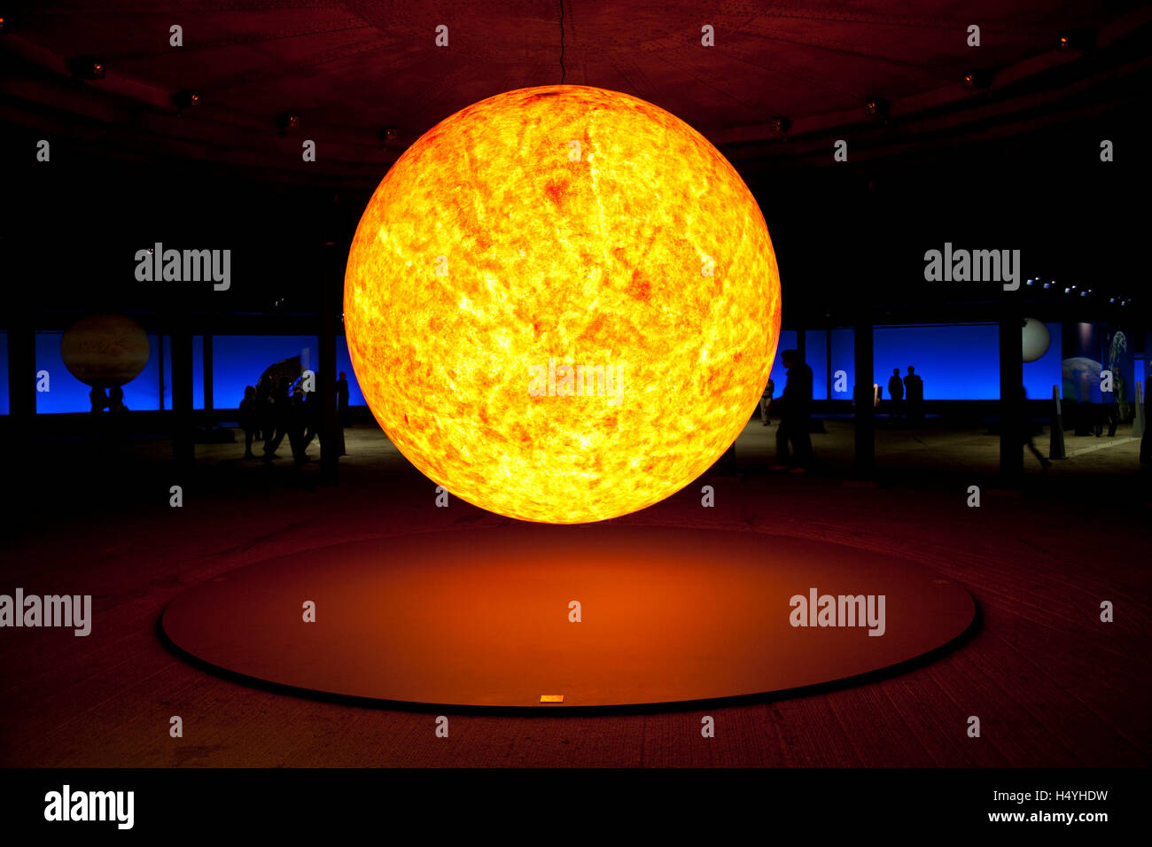 Sonne-Skulptur, dreidimensionale Darstellung der Sonne in der Ausstellung Sternstunden, Wunder des Sonnensystems Stockfoto