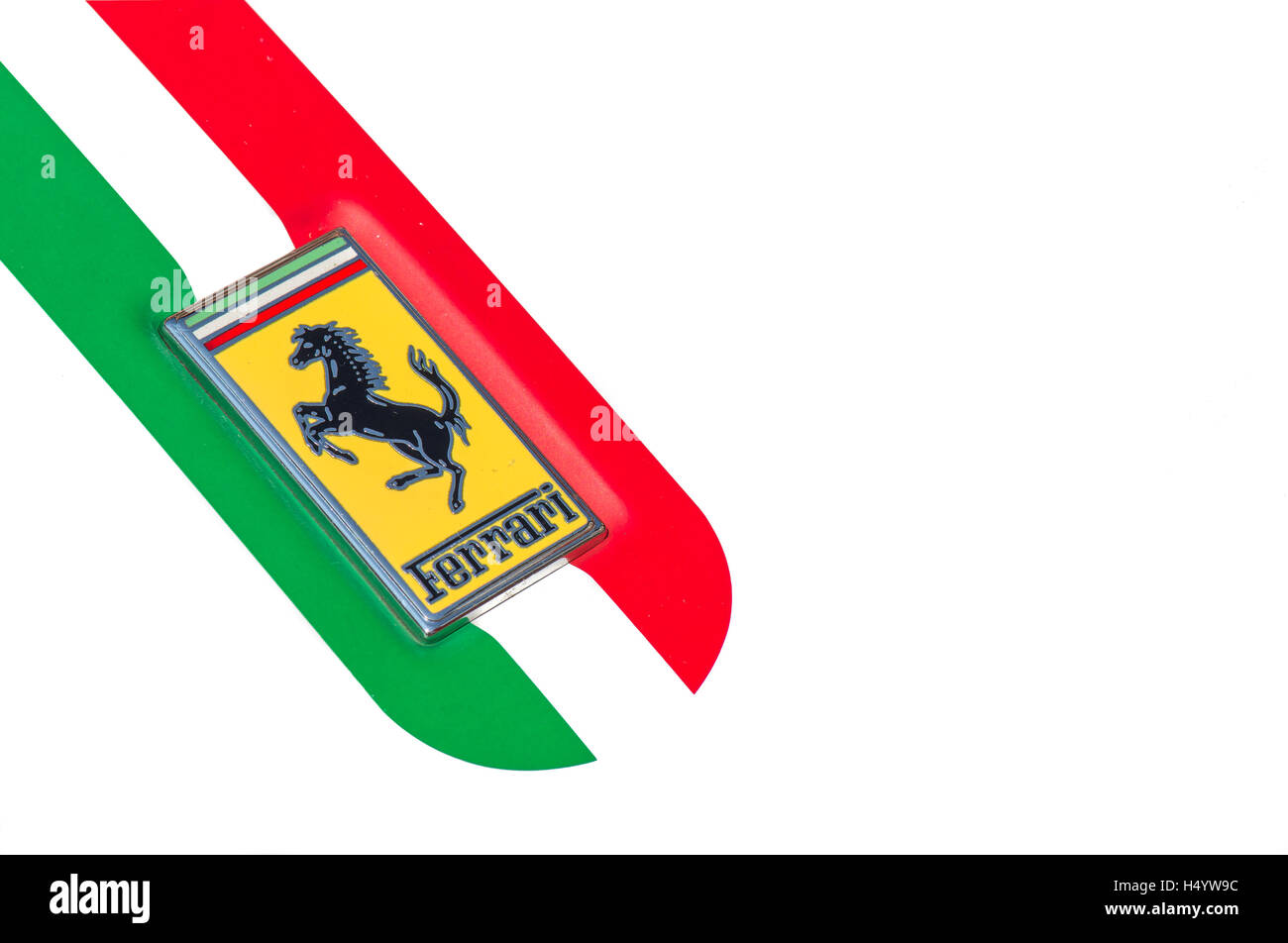 San Pellegrino Terme, Italien - 28. August 2016: Detail des Symbols mit italienischer Flagge eines Ferrari Autos auf dem Display während der Fo Stockfoto