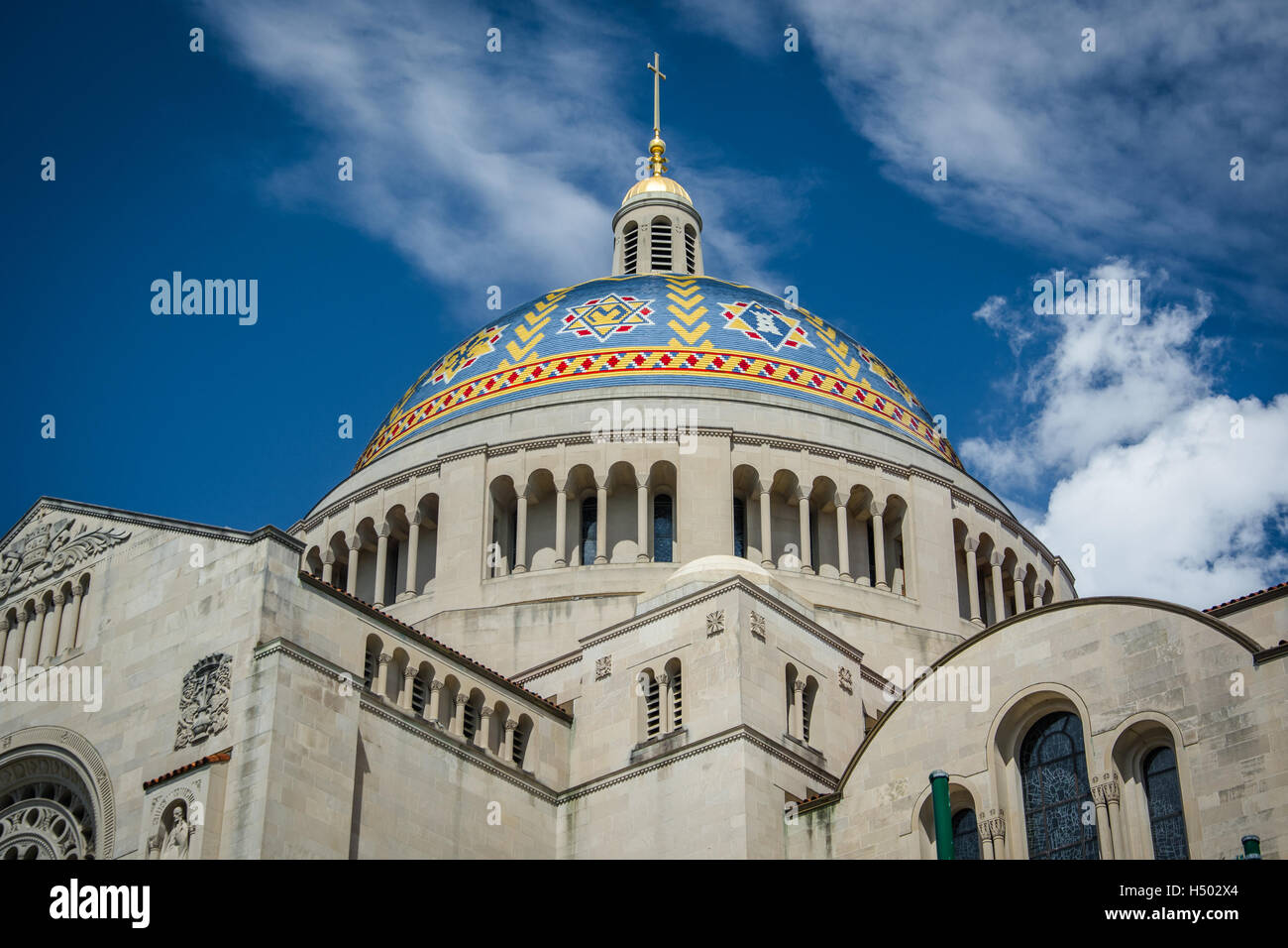 Die Kuppel der Basilika des nationalen Schreins der Unbefleckten Empfängnis in Washington, DC. Stockfoto