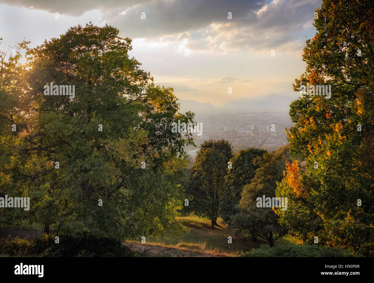 Turin, malerischen Blick bei Sonnenuntergang mit Herbstfarben Stockfoto