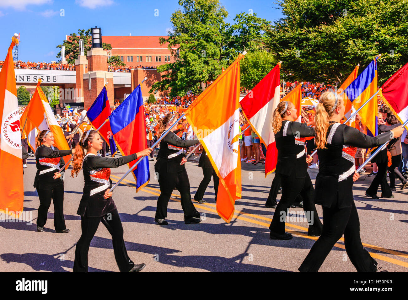 Flaggen der University of Tennessee und freiwilligen Fußball Mannschaft in Neyland Stadium in Knoxville, TN Stockfoto