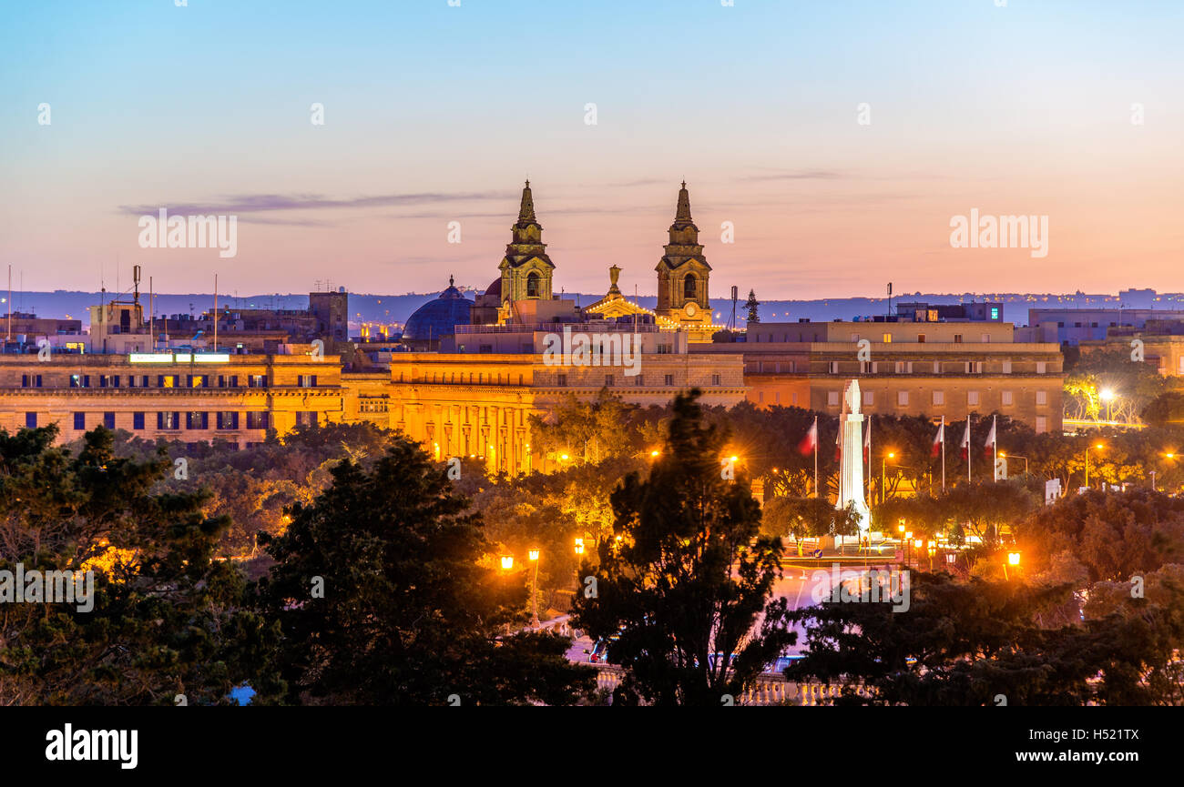 Abend auf Floriana Stadt in Malta Stockfoto