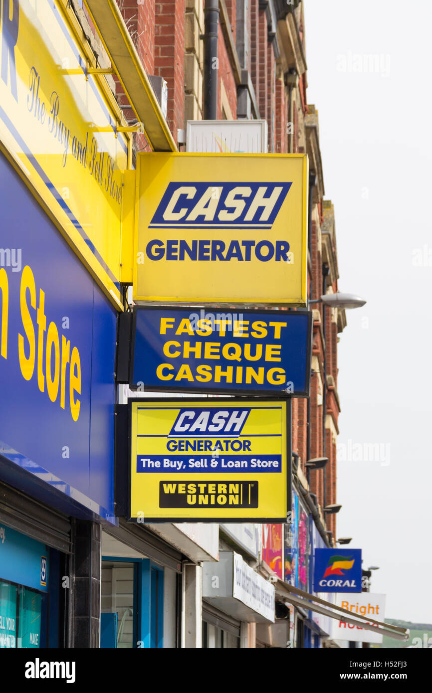 Cash-Generator-Shop Schilder auf The Rock, Bury, Greater Manchester. Cash Generator ist ein UK-Bauer-Broker mit Sitz in Bolton, größerer Mann Stockfoto