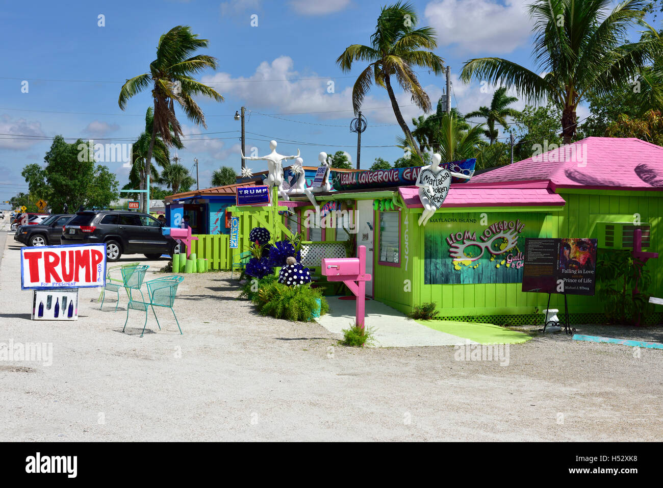 Amerikanische Kleinbetrieb in Florida mit Zeichen zur Unterstützung der Trump für Präsidenten Stockfoto