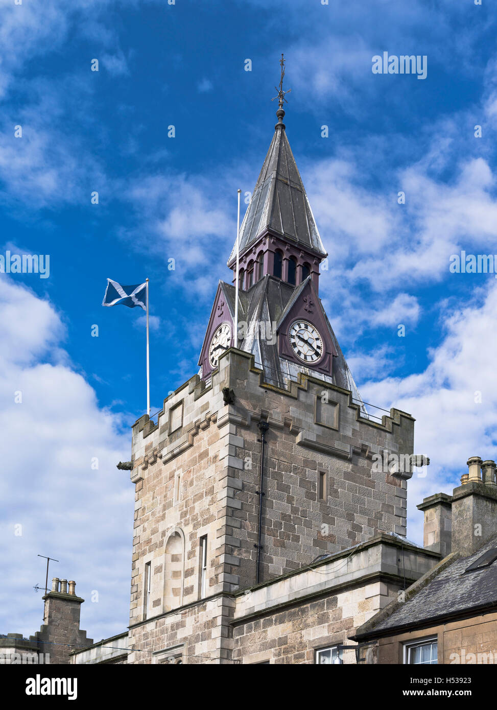 dh Nairn Uhrturm NAIRN NAIRNSHIRE Nairn Gerichtsgebäude Uhrturm Schottland Stockfoto