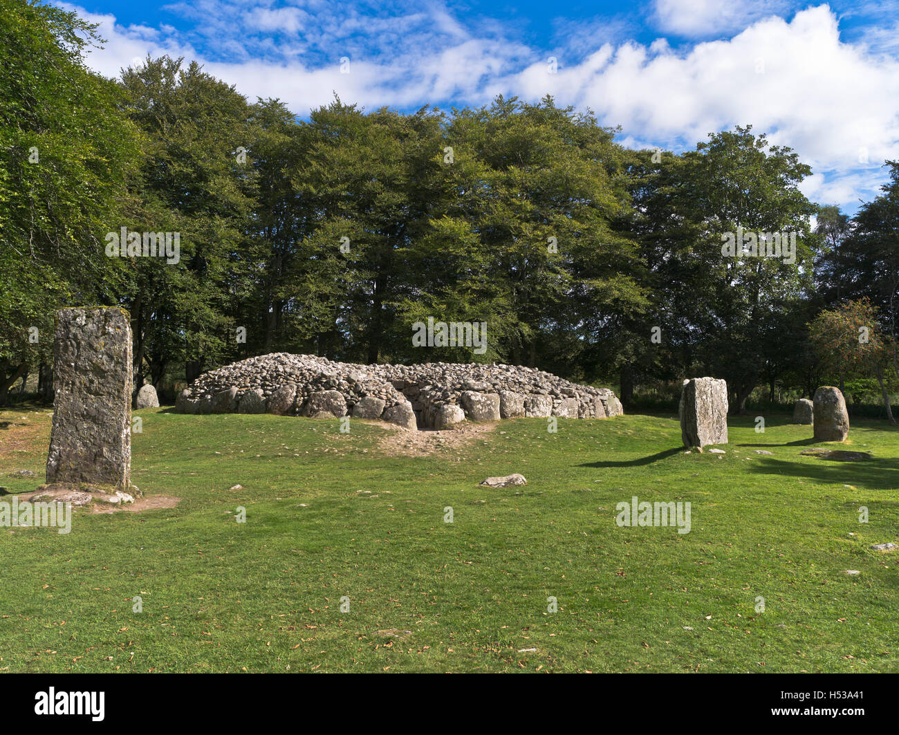 dh Balnuaran Bronzezeitkairn CLAVA CAIRNS INVERNESS SHIRE Stone Chamber Graves Schottland neolithische Grabsteine großbritannien Fundort des Begräbniskreises Stockfoto