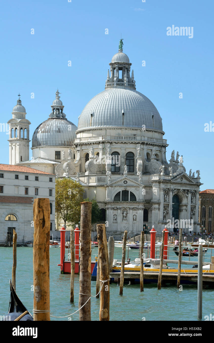 Basilika Santa Maria della Salute in Venedig in Italien. Stockfoto