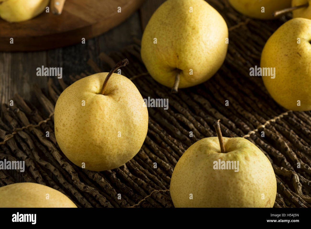 Rohe gelbe Bio asiatische Birnen essfertig Stockfoto