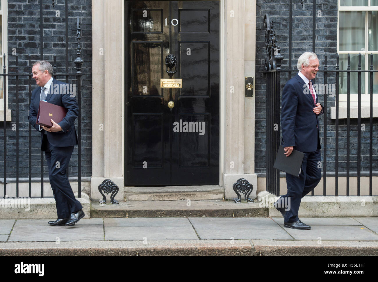 Downing Street.Cabinet Meeting.Pic Shows Liam Fox den internationalen Handel-Sekretärin und David Davies den Austritt Sekretär leavin Stockfoto