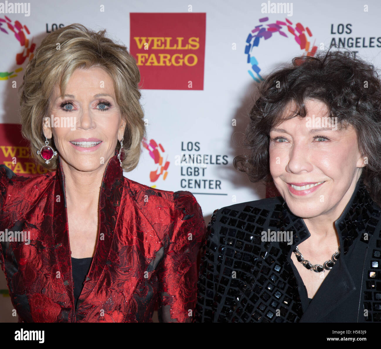 Jane Fonda und Lily Tomlin besuchen Los Angeles LGBT Center 46. Jahrestag Gala Vanguard Awards im Hyatt Regency Century Plaza am 7. November 2015 in Los Angeles, Kalifornien, USA Stockfoto