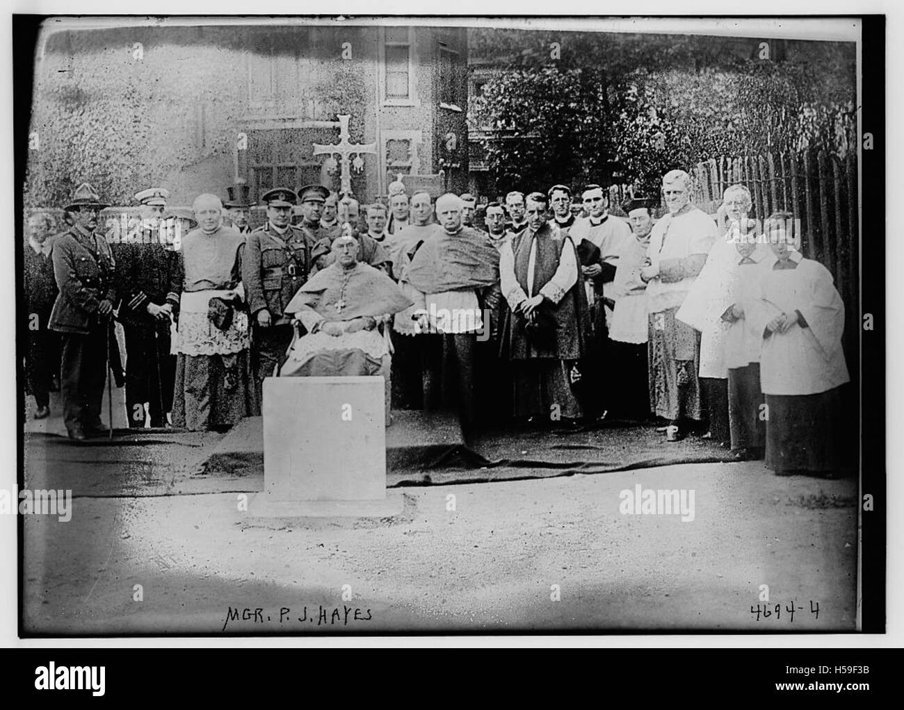 Mgr PJ H war eine bemerkenswerte Persönlichkeit in religiösen und kulturellen Kontexten, besonders bekannt für seine Führung innerhalb einer religiösen Institution. Sein Einfluss auf die lokalen Gemeinschaften und seine Führung in religiösen Diensten waren bedeutend für die kulturelle Entwicklung des Gebiets, dem er diente. Stockfoto