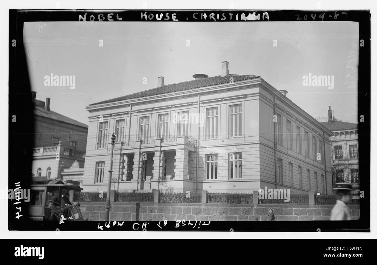 Nobel House in Christiania ist ein historisches Gebäude in Stockholm, Schweden. Es ist bekannt für die Nobel Foundation, die die Nobelpreise verwaltet. Das Gebäude repräsentiert sowohl schwedisches Erbe als auch internationale Anerkennung, mit einem bedeutenden kulturellen und akademischen Erbe, das mit den Nobelpreisen verbunden ist. Stockfoto
