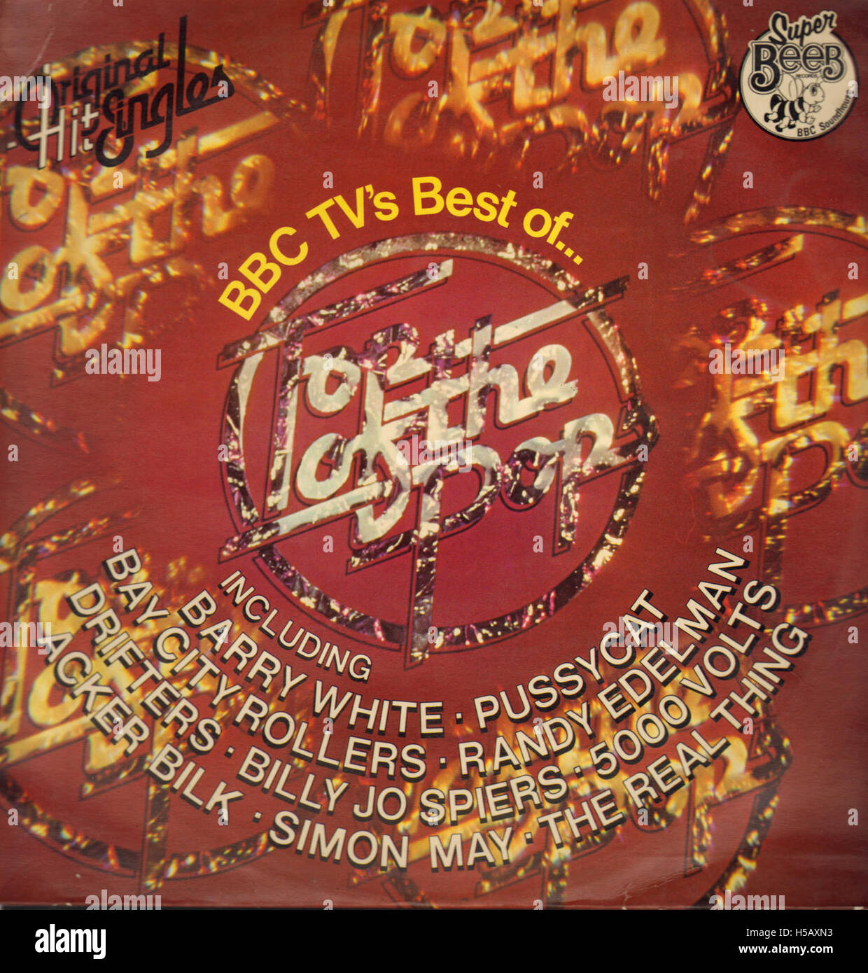 Ein Bild der LP „Top of the Pops“, die ein populäres Musikalbum war. Diese LP enthält wahrscheinlich Auftritte aus der beliebten britischen Fernsehshow Top of the Pops, die die Musikkultur der damaligen Zeit hervorheben. Stockfoto