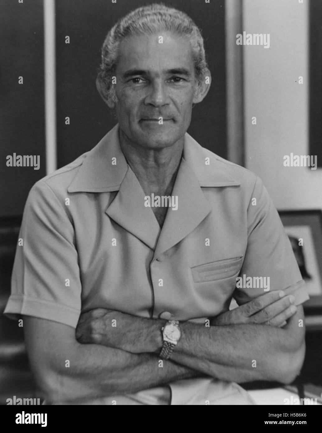 Ein Foto von Michael Manley, dem jamaikanischen Premierminister, aufgenommen in den 1970er Jahren Das Bild fängt Manley während seiner politischen Karriere ein und unterstreicht seine Führungsrolle bei der Gestaltung der Geschichte Jamaikas. Stockfoto