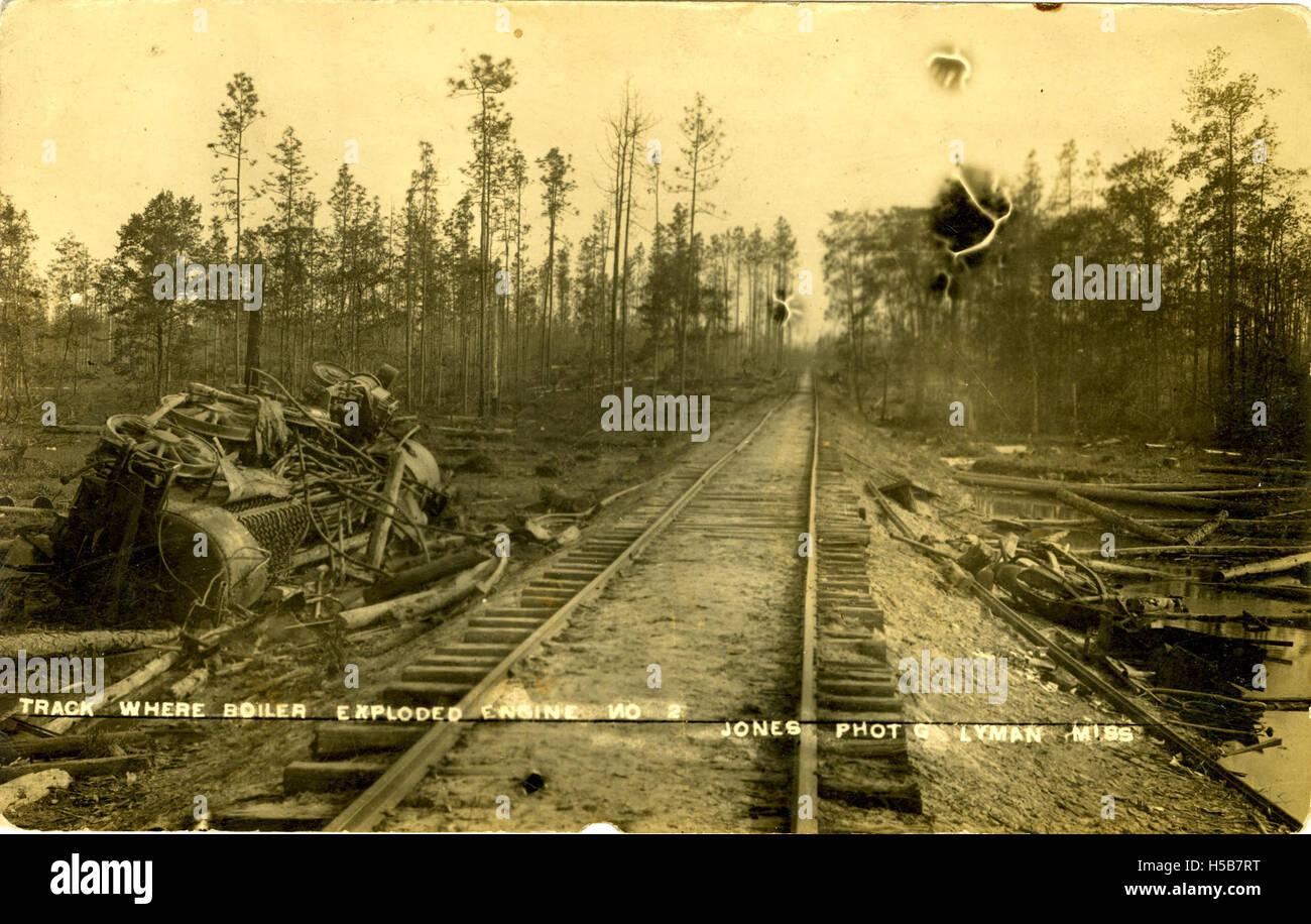 Dieses Foto zeigt die Folgen einer Kesselexplosion an Motor Nr. 2 mit Fokus auf die betroffene Spur oder den betroffenen Bereich. Das Bild wurde von Jones Photo in Lyman aufgenommen. Stockfoto