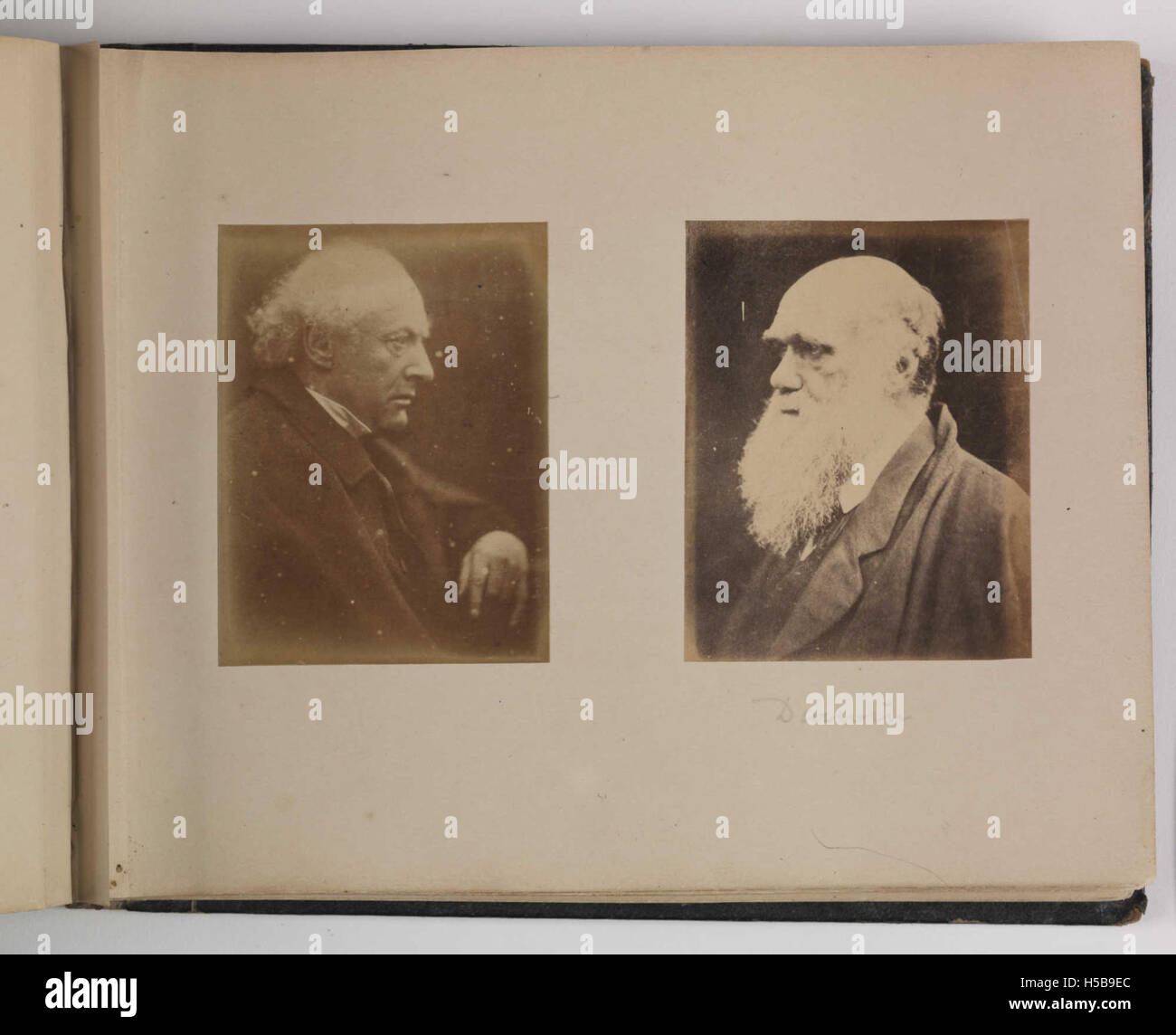 Links; Henry George Liddell, 1865, rechts; Charles Darwin, 1868-69 Stockfoto