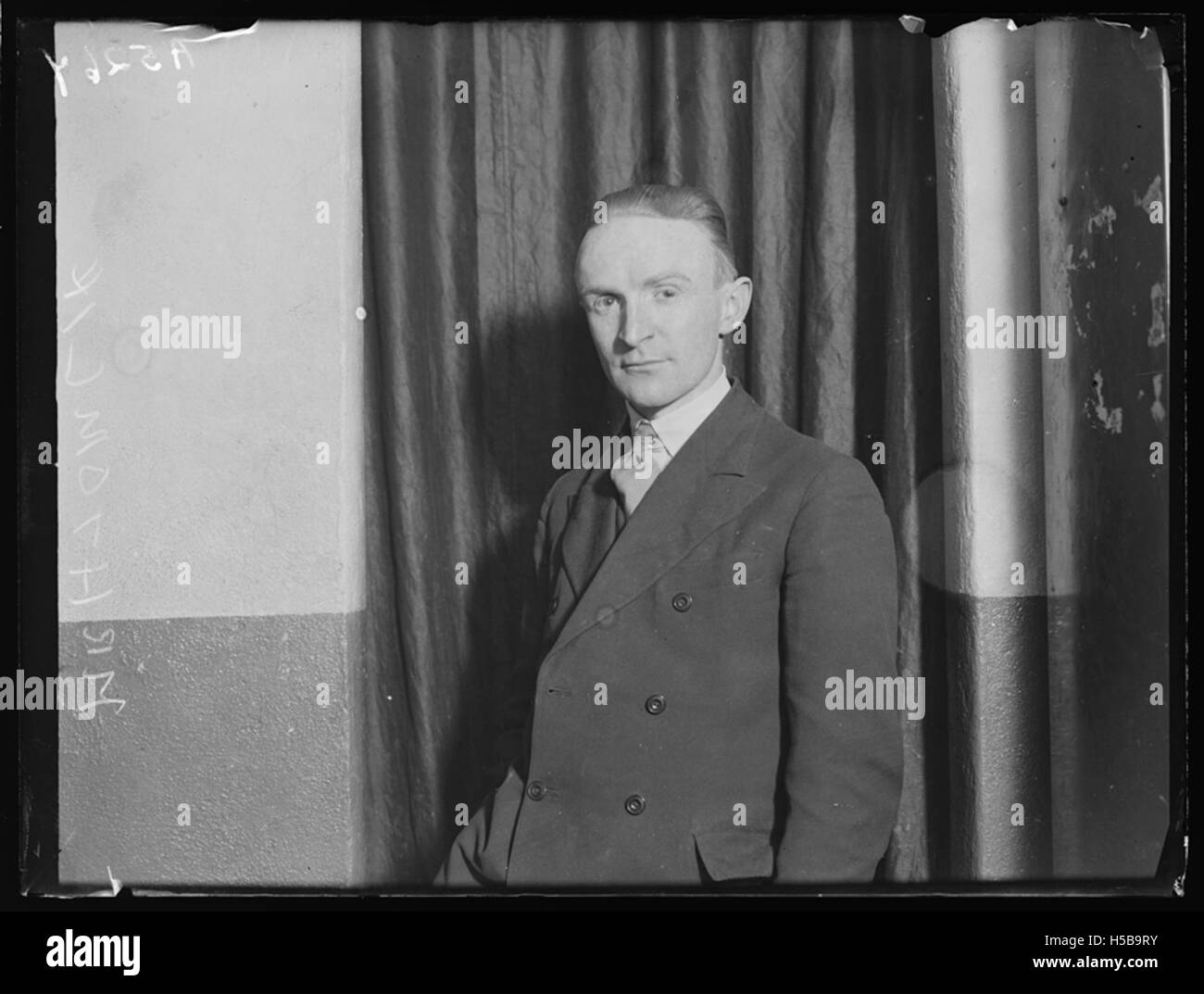Harold Tomlin, Fotograf für The Daily Herald, trug maßgeblich zur Dokumentation von Ereignissen und Menschen seiner Zeit bei und hielt Momente für eine große britische Zeitung fest. Stockfoto