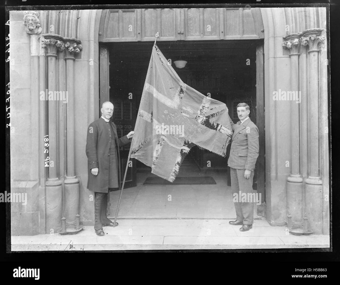 Die Union Flag, auch als Union Jack bekannt, ist die Nationalflagge des Vereinigten Königreichs und symbolisiert die union von England, Schottland und Irland. Es ist eine Mischung aus drei Kreuzen: St. Georges Kreuz, St. Andrew’s Cross und St. Patrick’s Cross. Stockfoto