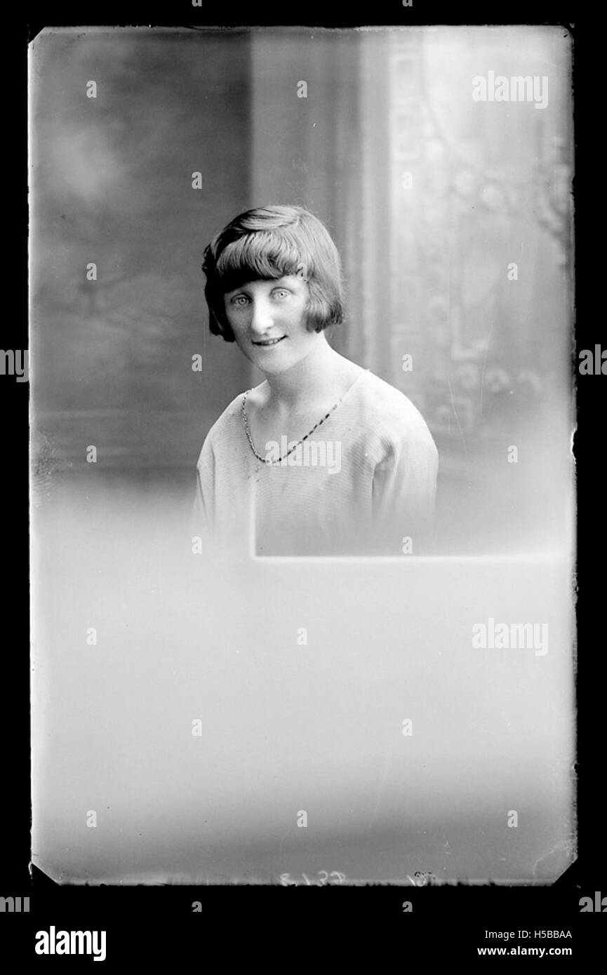 Ein historisches Dokument oder Datensatz mit dem Titel D1422 B76301 E 05, das Einblicke in eine bestimmte Archivsammlung oder einen Forschungskontext bietet. Stockfoto