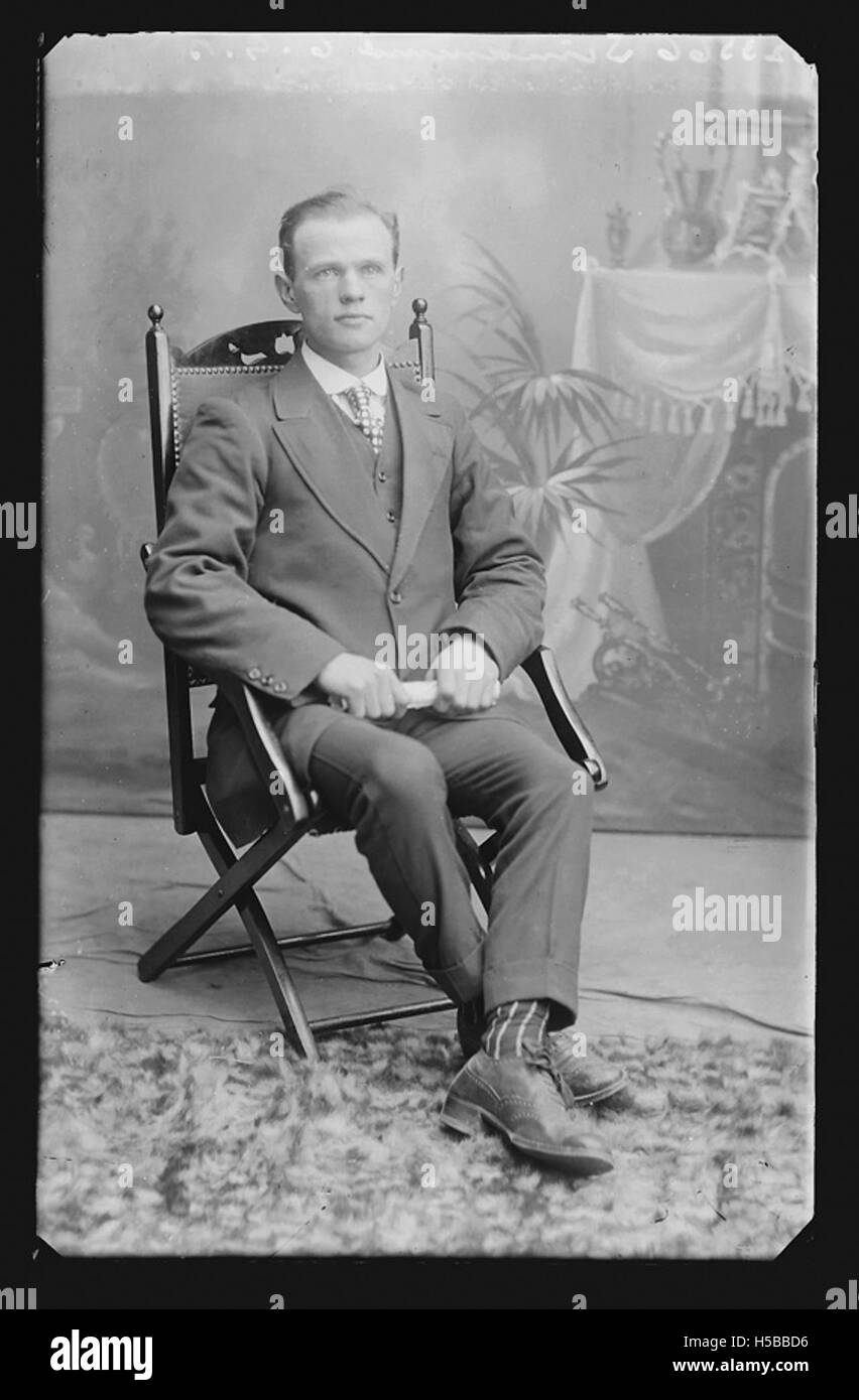 Dieser Titel verweist auf eine bestimmte Katalognummer oder einen bestimmten Artikelcode, der ein historisches Artefakt oder einen Sammlungseintrag in einem Katalogsystem darstellen kann. Stockfoto