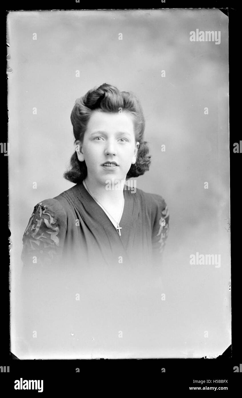 Dieser Bezeichner bezieht sich wahrscheinlich auf einen Katalog oder eine Archivierungsreferenz für ein bestimmtes Bild oder Dokument. Die Details oder der Gegenstand des Artikels sind nur aufgrund dieser Referenz unbekannt. Stockfoto