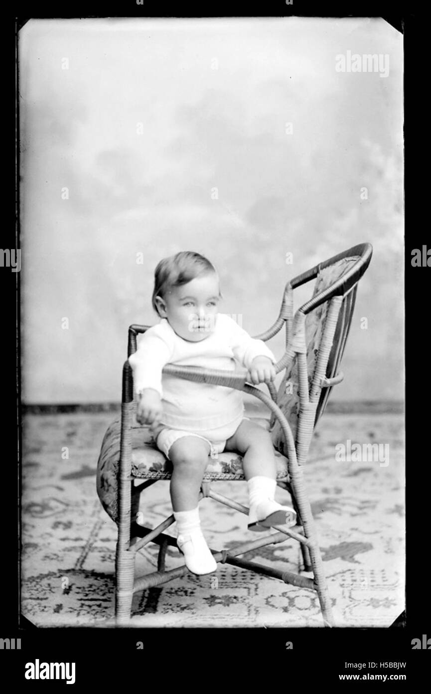 Dies scheint ein anderer Archivcode oder eine andere Referenznummer zu sein, die wahrscheinlich ein Bild oder Dokument darstellt, das in einer Archivsammlung gespeichert ist. Stockfoto