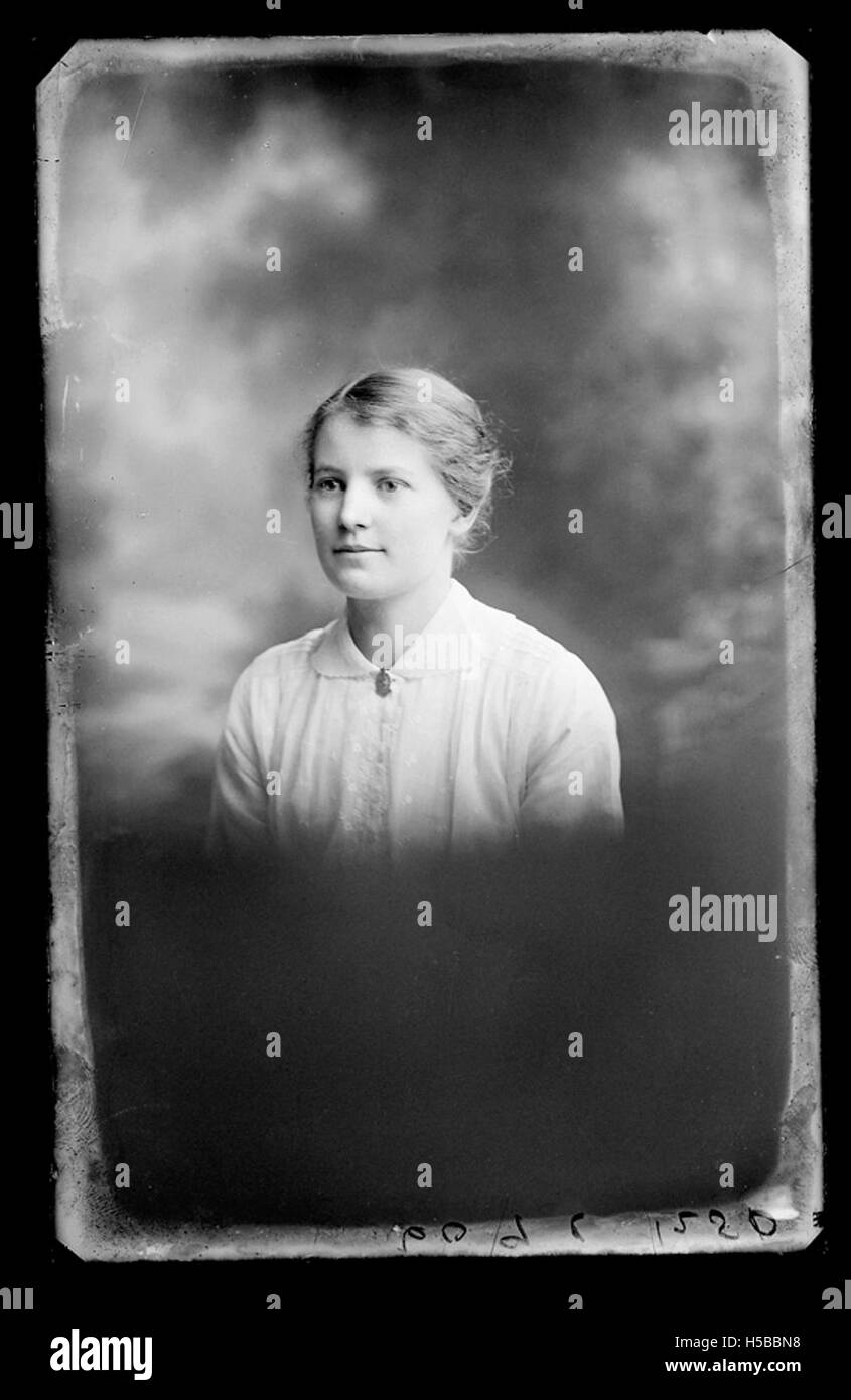 Dieser Titel bezieht sich auf ein bestimmtes Objekt, Dokument oder historische Referenz mit der Bezeichnung „D1422 B76292 M 08142“. Zur Klärung des Themas oder der Relevanz des Themas ist ein zusätzlicher Kontext erforderlich. Ohne weitere Informationen ist seine Bedeutung unbekannt. Stockfoto