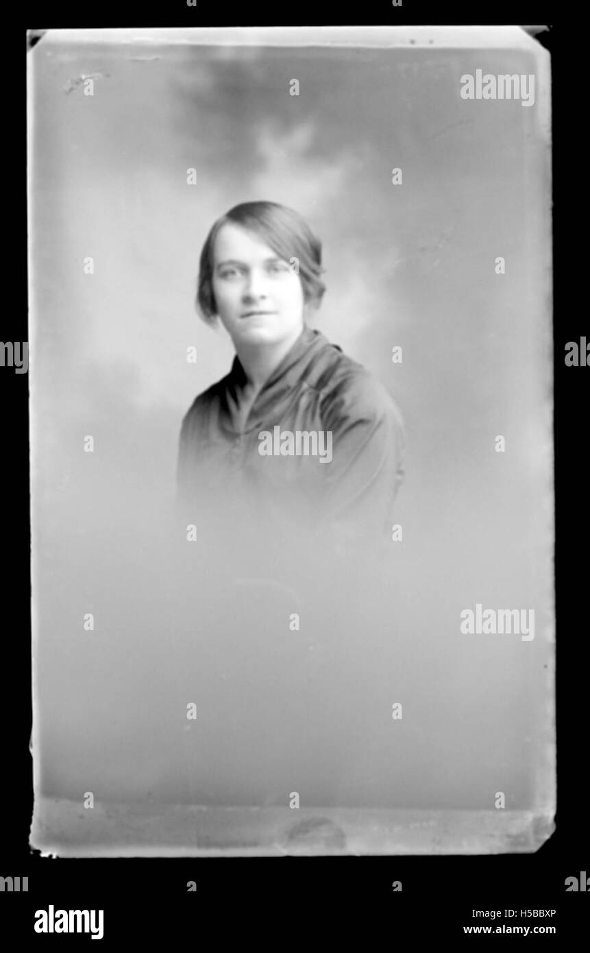 Dieser Titel scheint eine Archiv- oder Katalognummer zu sein, die wahrscheinlich mit einem bestimmten Artikel oder einer bestimmten Sammlung verknüpft ist und sich möglicherweise auf Fotos, Dokumente oder Objekte in einem Archiv bezieht. Stockfoto