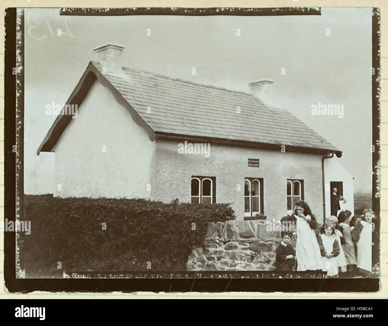 Die Portstewart Primary School befindet sich im County Londonderry, Nordirland. Die Schule ist Teil des lokalen Bildungssystems und bietet Kindern Grundschulbildung an. Es ist eine etablierte Einrichtung in der Gemeinde, die für ihre Beteiligung an lokalen Veranstaltungen und die Förderung der Bildungsentwicklung bekannt ist. Stockfoto