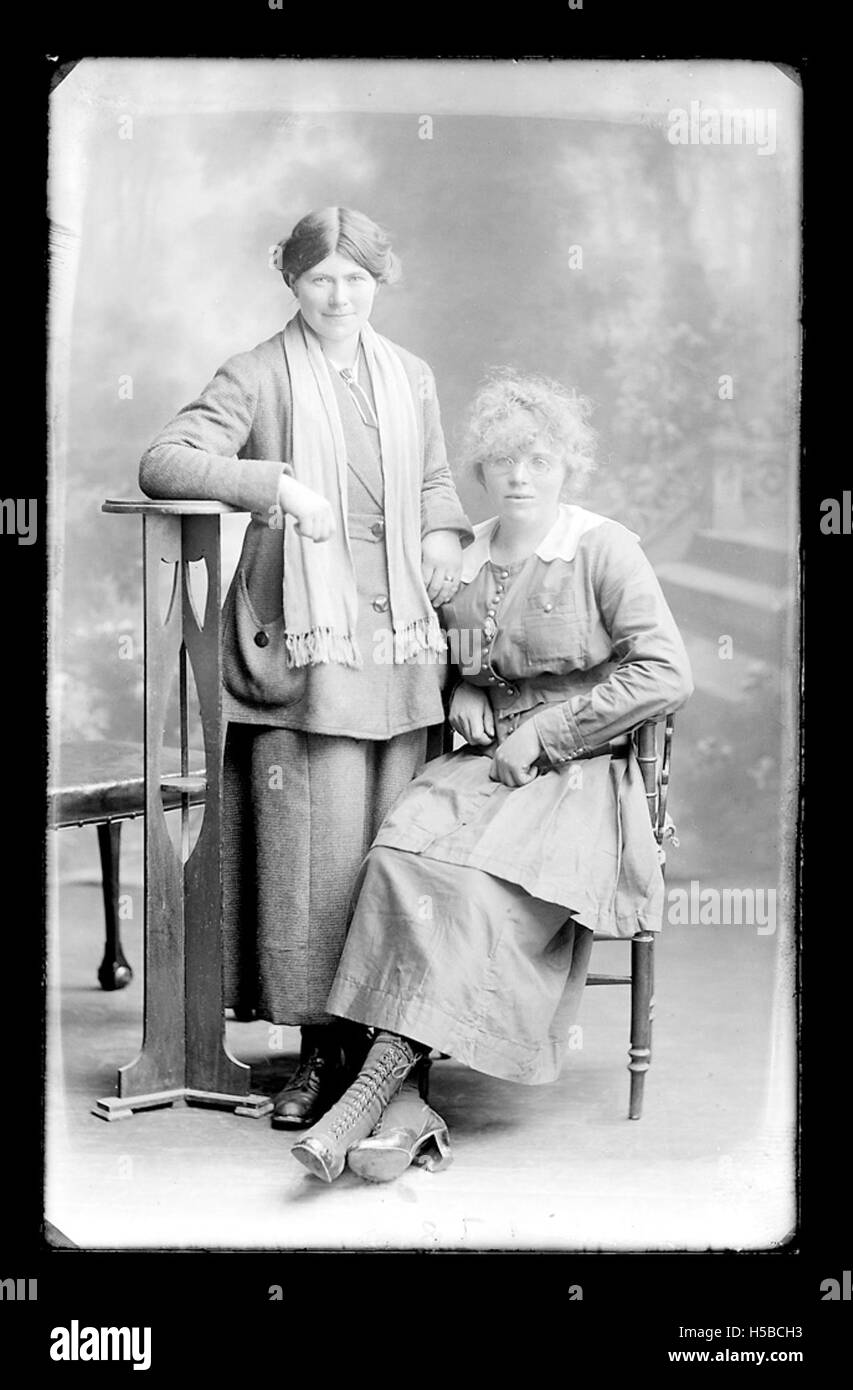 Dieser Eintrag bezieht sich auf ein bestimmtes Dokument oder Artefakt mit dem Code D1422B76375 B 003A. Es bedarf eines weiteren Kontextes, um seine Bedeutung oder Relevanz zu verstehen. Stockfoto