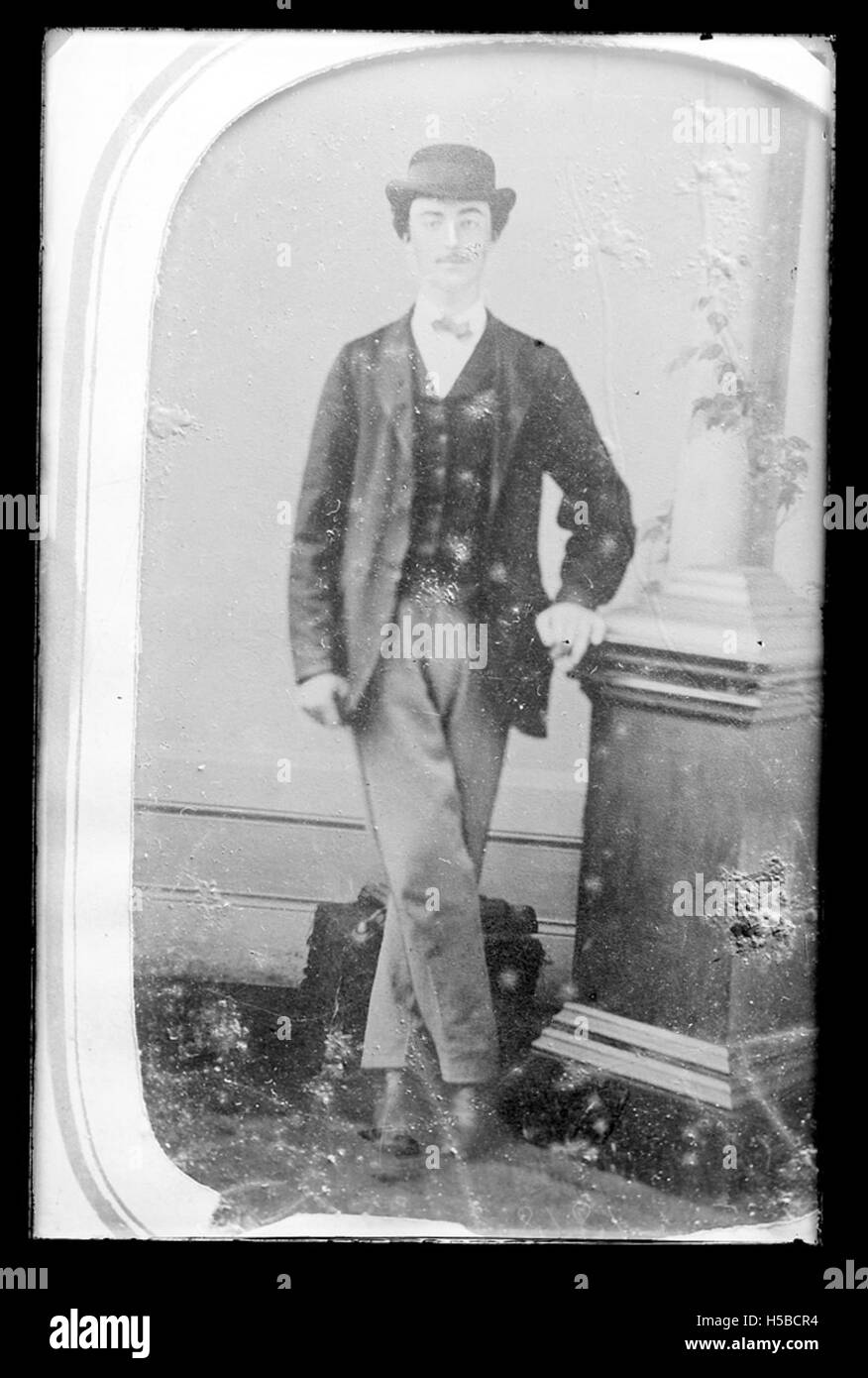 Das Bild mit dem Code D1422B76378 C 007A ist Teil einer Archivsammlung. Ein weiterer Kontext wäre notwendig, um die Fotografie oder die historische Bedeutung des dargestellten Motivs vollständig zu interpretieren. Stockfoto