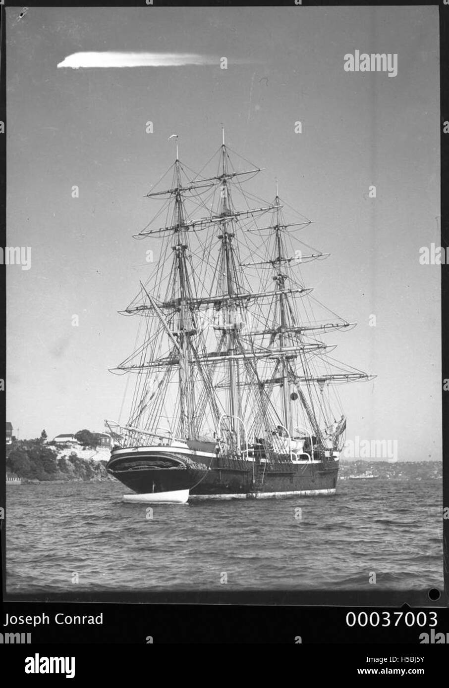Das Schiff JOSEPH CONRAD wurde im Hafen von Sydney vor Anker gebracht. Das Schiff ist historisch bedeutsam für seine Rolle im Seehandel und seine Präsenz in einem der meistbesuchten Häfen der Welt. Stockfoto